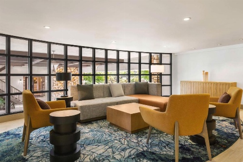 Hilton Garden Inn Monterey image 10