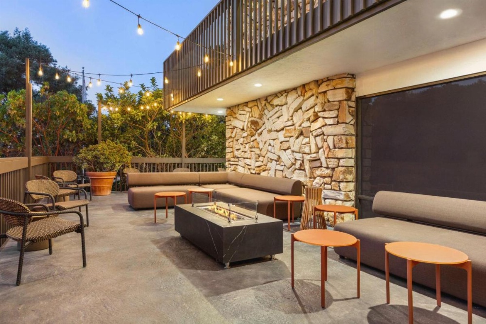 Hilton Garden Inn Monterey Image 13