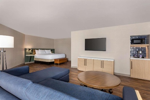 Hilton Garden Inn Monterey image 18