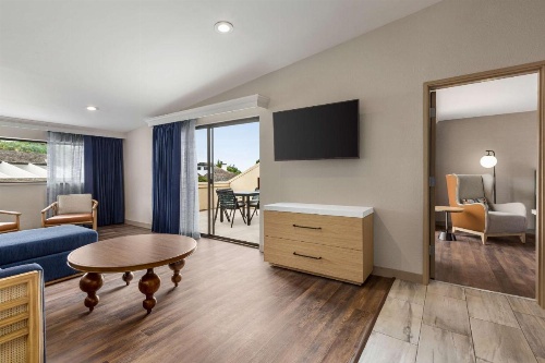 Hilton Garden Inn Monterey image 19