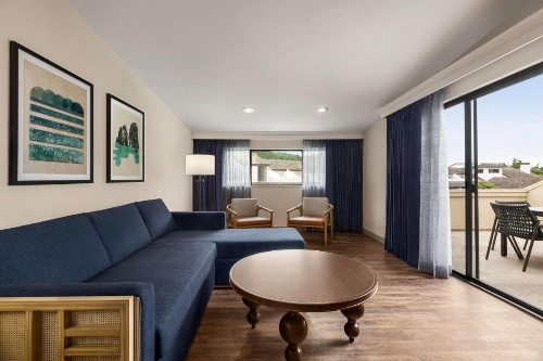 Hilton Garden Inn Monterey image 20