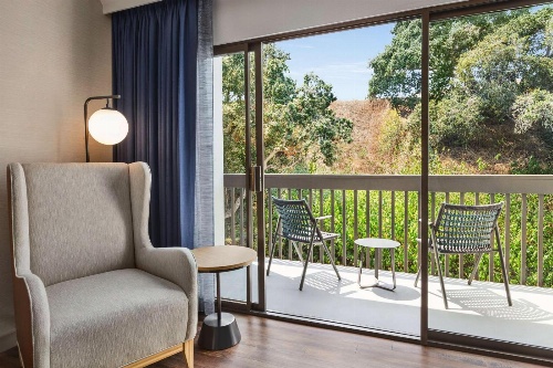 Hilton Garden Inn Monterey image 4