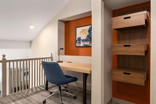 Hilton Garden Inn Monterey image 43