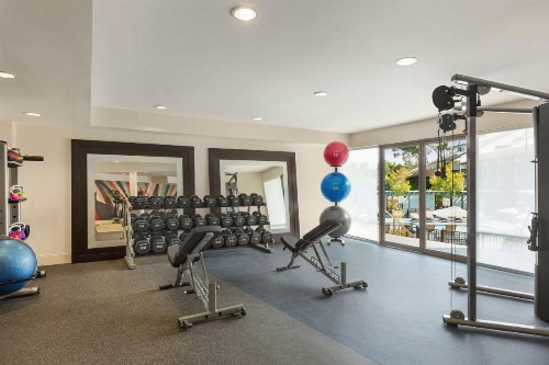 Hilton Garden Inn Monterey image 5